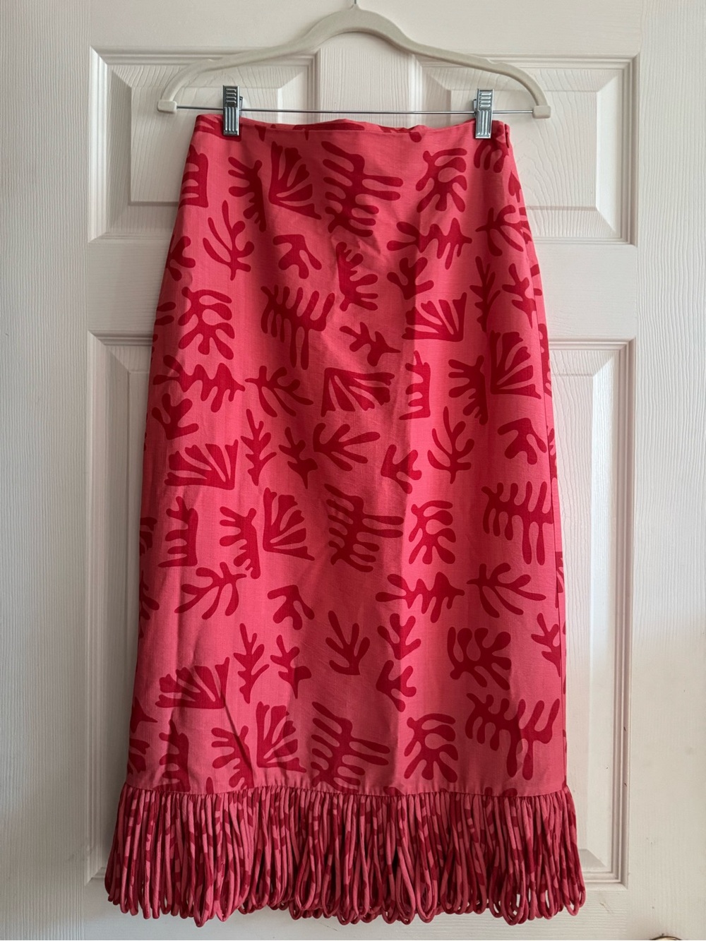 Tuckernuck Women’s Coral Print Fringe Midi Skirt Small - Picture 3 of 3